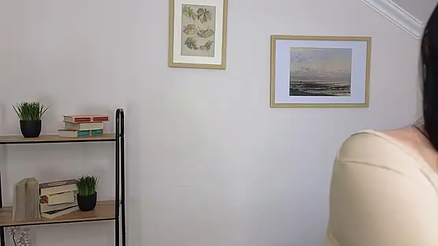 Bonnie White online show from 02-09-25, 07:16