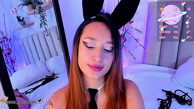 coral jonesss online show from 02-08-25, 01:54