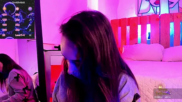 coral jonesss online show from 10-14-25, 02:51