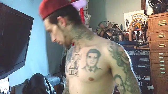 Aru916 online show from 12-17-25, 01:17