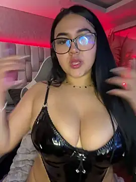 Sara  collins   online show from 12-21-25, 12:23