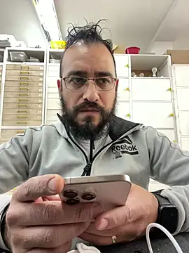 leonardohot1987 online show from 02-21-25, 07:21