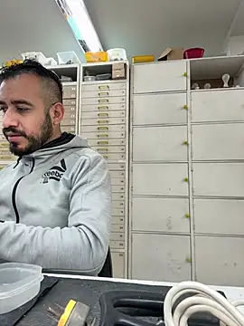 leonardohot1987 online show from 03-07-25, 03:28