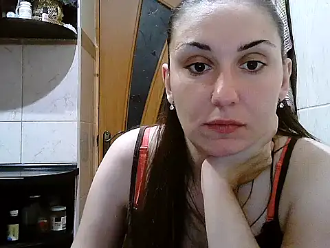 Yuliia30 online show from 10-02-25, 04:47