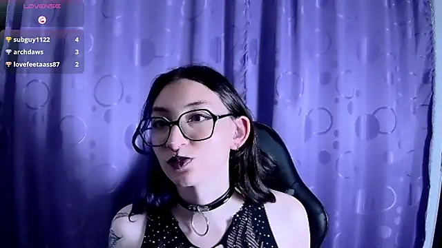 Snapshot of Kimlennox_ chatting on 01-20-25, 12:25 Kimlennox online show from 01-20-25, 12:25