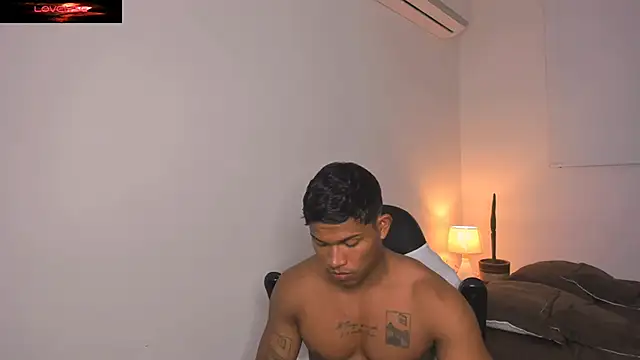 Snapshot of maxsteel177 chatting on 01-25-25, 11:43 maxsteel177 online show from 01-25-25, 11:43