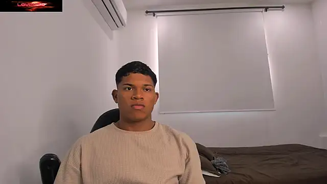 Snapshot of maxsteel177 chatting on 01-28-25, 10:45 maxsteel177 online show from 01-28-25, 10:45