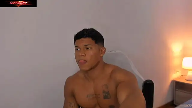 Snapshot of maxsteel177 chatting on 02-09-25, 10:43 maxsteel177 online show from 02-09-25, 10:43