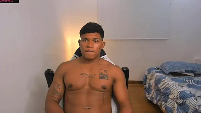 Snapshot of maxsteel177 chatting on 02-15-25, 05:19 maxsteel177 online show from 02-15-25, 05:19