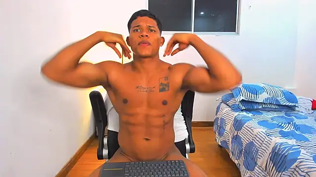 Snapshot of maxsteel177 chatting on 03-21-25, 06:16 maxsteel177 online show from 03-21-25, 06:16