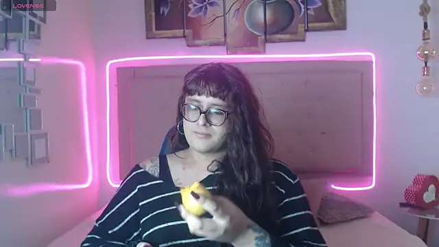 kathepickmanx online show from 04-08-26, 03:39