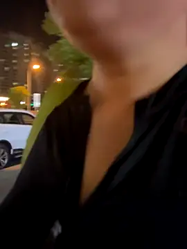 Snapshot of Hey-Cute chatting on 09-17-25, 11:56 Hey-Cute online show from 09-17-25, 11:56