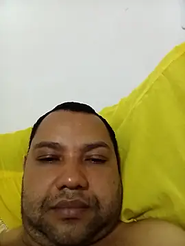 Snapshot of Marcio2235 chatting on 09-18-25, 04:36 Marcio2235 online show from 09-18-25, 04:36