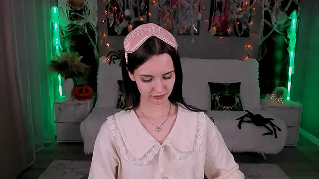 SamanthaaaWalker online show from 10-08-25, 08:28