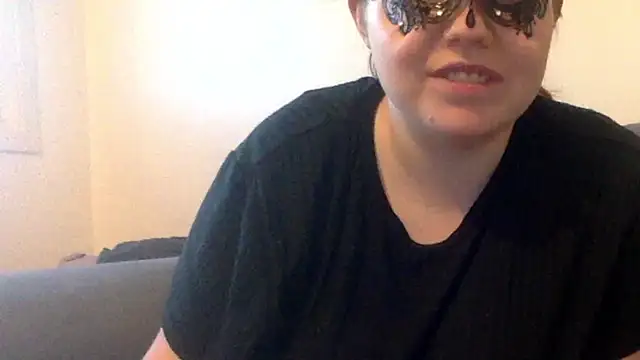 Lacoquinedu636 online show from 01-22-25, 07:25