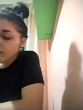 Snapshot of Rosanna_Rennie chatting on 01-25-25, 08:53 Rosanna Rennie online show from 01-25-25, 08:53