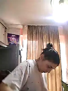 Snapshot of Rosanna_Rennie chatting on 02-09-25, 08:44 Rosanna Rennie online show from 02-09-25, 08:44