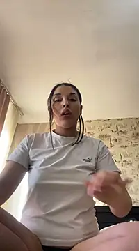 Snapshot of Rosanna_Rennie chatting on 02-24-25, 01:10 Rosanna Rennie online show from 02-24-25, 01:10