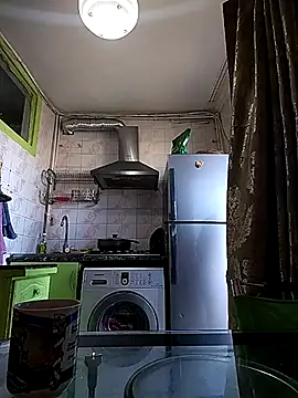 Snapshot of Rosanna_Rennie chatting on 03-08-25, 08:33 Rosanna Rennie online show from 03-08-25, 08:33