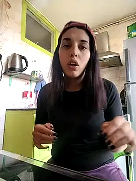 Snapshot of Rosanna_Rennie chatting on 03-11-25, 10:18 Rosanna Rennie online show from 03-11-25, 10:18