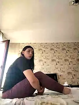 Snapshot of Rosanna_Rennie chatting on 03-11-25, 01:34 Rosanna Rennie online show from 03-11-25, 01:34