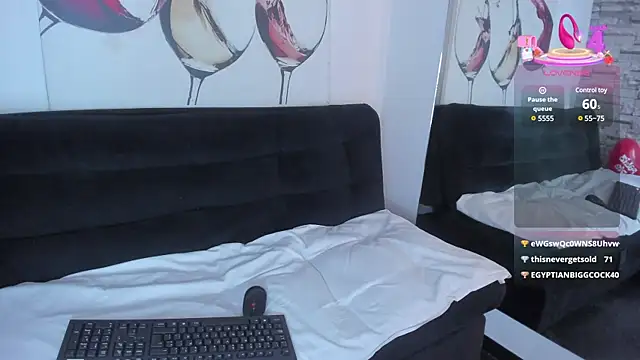 Snapshot of Miiss_eva chatting on 02-19-25, 11:38 Miiss eva online show from 02-19-25, 11:38