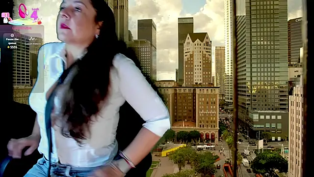 Snapshot of Miiss_eva chatting on 03-01-25, 11:28 Miiss eva online show from 03-01-25, 11:28