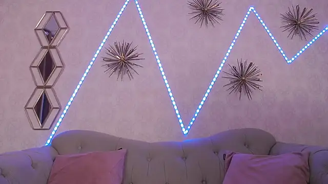 Snapshot of BustyEva_ chatting on 09-13-25, 03:28 BustyEva online show from 09-13-25, 03:28