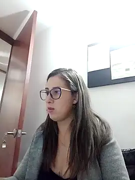 Snapshot of CHARLOTTE_1711 chatting on 01-20-25, 11:21 CHARLOTTE 1711 online show from 01-20-25, 11:21