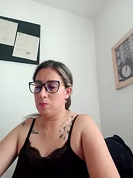 Snapshot of CHARLOTTE_1711 chatting on 02-10-25, 10:30 CHARLOTTE 1711 online show from 02-10-25, 10:30