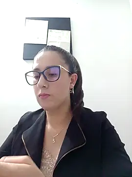 Snapshot of CHARLOTTE_1711 chatting on 02-19-25, 12:25 CHARLOTTE 1711 online show from 02-19-25, 12:25