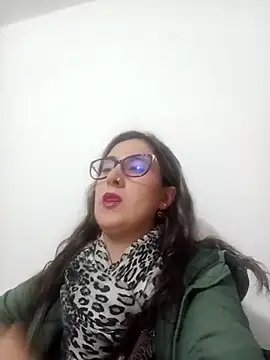 Snapshot of CHARLOTTE_1711 chatting on 02-19-25, 11:57 CHARLOTTE 1711 online show from 02-19-25, 11:57