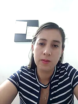 Snapshot of CHARLOTTE_1711 chatting on 03-02-25, 01:04 CHARLOTTE 1711 online show from 03-02-25, 01:04