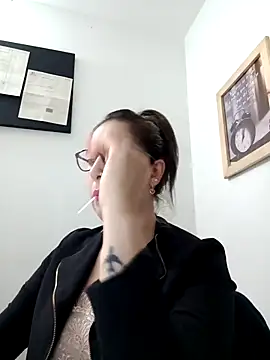 Snapshot of CHARLOTTE_1711 chatting on 03-03-25, 11:35 CHARLOTTE 1711 online show from 03-03-25, 11:35