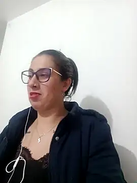 Snapshot of CHARLOTTE_1711 chatting on 03-06-25, 02:19 CHARLOTTE 1711 online show from 03-06-25, 02:19