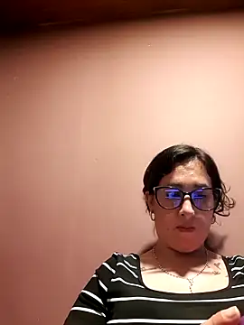 Snapshot of CHARLOTTE_1711 chatting on 09-22-25, 03:41 CHARLOTTE 1711 online show from 09-22-25, 03:41