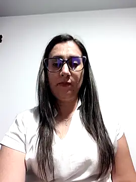 Snapshot of CHARLOTTE_1711 chatting on 09-29-25, 03:55 CHARLOTTE 1711 online show from 09-29-25, 03:55