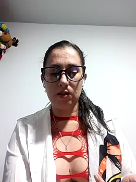 Snapshot of CHARLOTTE_1711 chatting on 10-06-25, 03:48 CHARLOTTE 1711 online show from 10-06-25, 03:48