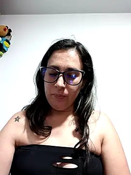 Snapshot of CHARLOTTE_1711 chatting on 11-10-25, 03:49 CHARLOTTE 1711 online show from 11-10-25, 03:49