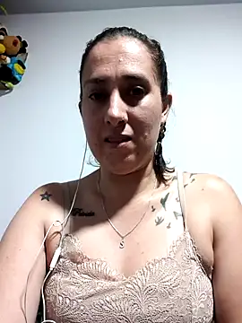 Snapshot of CHARLOTTE_1711 chatting on 11-13-25, 03:38 CHARLOTTE 1711 online show from 11-13-25, 03:38