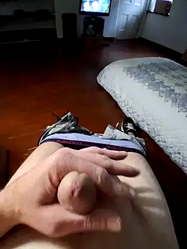 Snapshot of William1941 chatting on 10-21-25, 04:19 William1941 online show from 10-21-25, 04:19