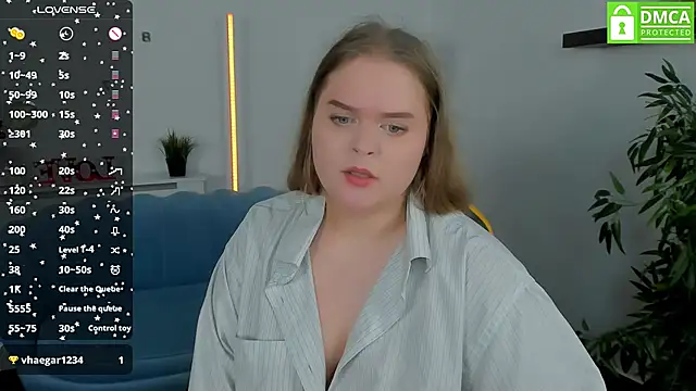 Snapshot of Erica__Alta chatting on 01-14-25, 01:26 Erica  Alta online show from 01-14-25, 01:26