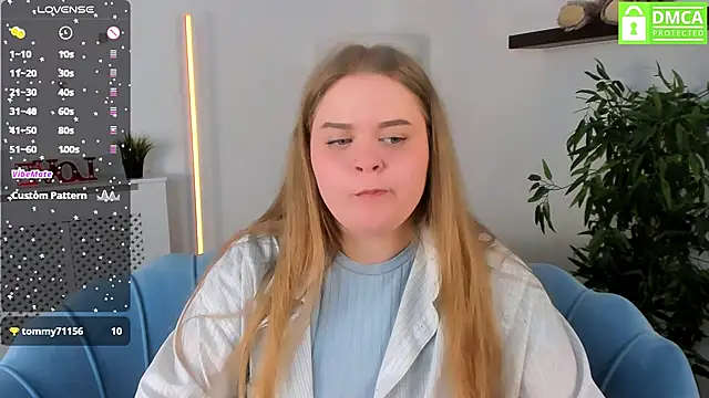 Snapshot of Erica__Alta chatting on 01-20-25, 11:43 Erica  Alta online show from 01-20-25, 11:43