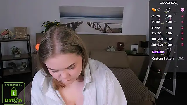 Snapshot of Erica__Alta chatting on 02-01-25, 02:47 Erica  Alta online show from 02-01-25, 02:47