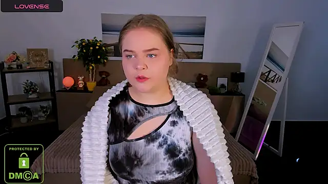 Snapshot of Erica__Alta chatting on 02-11-25, 06:40 Erica  Alta online show from 02-11-25, 06:40