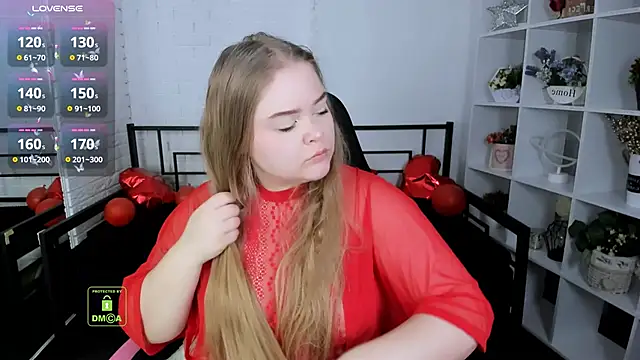 Snapshot of Erica__Alta chatting on 02-19-25, 06:22 Erica  Alta online show from 02-19-25, 06:22