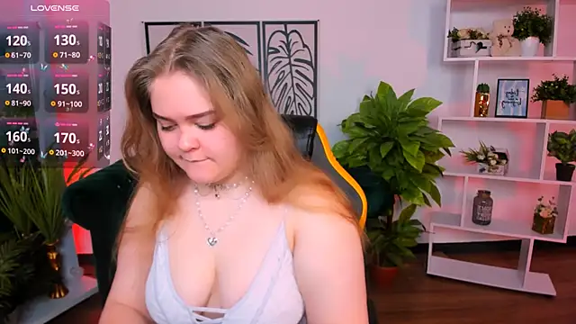 Snapshot of Erica__Alta chatting on 03-02-25, 06:27 Erica  Alta online show from 03-02-25, 06:27