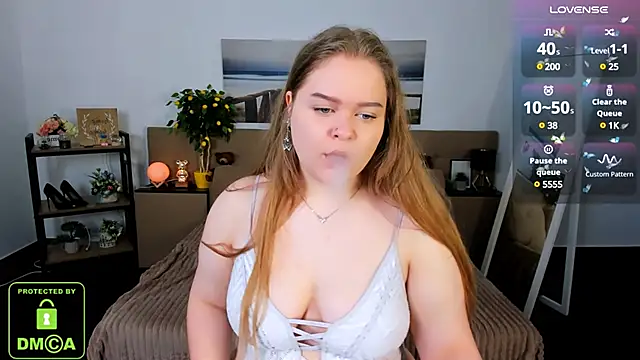 Snapshot of Erica__Alta chatting on 03-11-25, 06:32 Erica  Alta online show from 03-11-25, 06:32