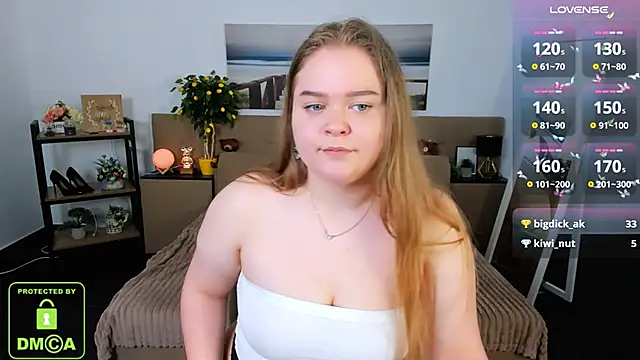 Snapshot of Erica__Alta chatting on 03-11-25, 09:34 Erica  Alta online show from 03-11-25, 09:34