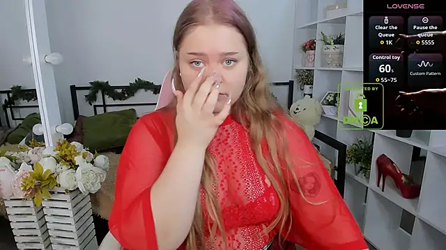 Erica  Alta online show from 12-20-25, 07:15